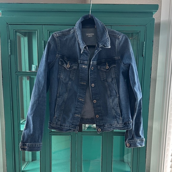 Denizen from Levi's Denim Jacket EUC - Picture 1 of 5